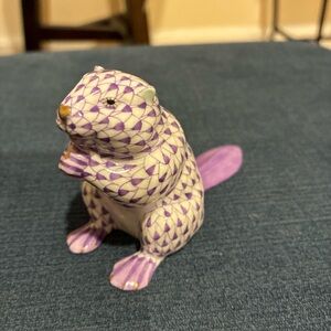 Herend beaver purple fishnet 15733